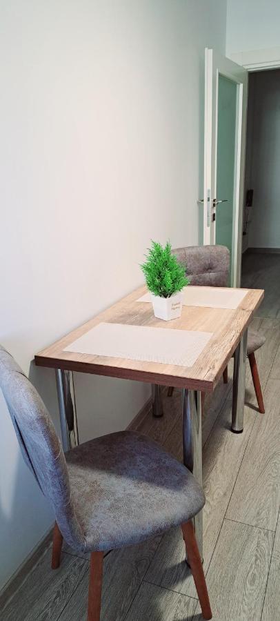Relax Home Apartment Q Iasi Exterior foto